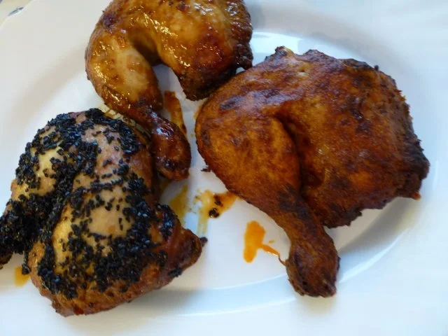 Rezept: Verschieden gewürzte Hähnchenschenkel niedrig gegart Verschieden gewürzte Hähnchenschenkel niedrig gegart - Rezept