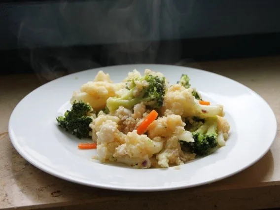 Rezept: Couscousgemüsepfanne mit Fisch Couscousgemüsepfanne mit Fisch - Rezept