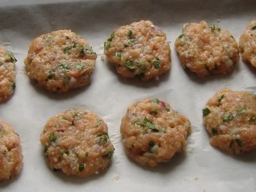 Kleine Lachs Burger - Rezept - Bild Nr. 4