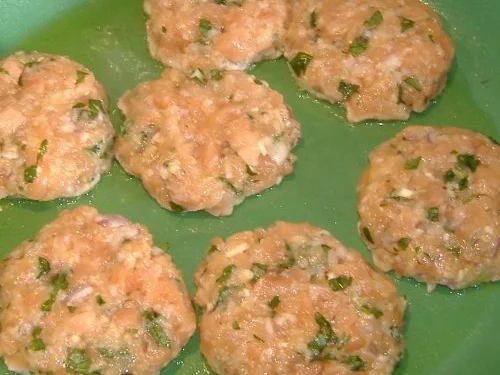 Kleine Lachs Burger - Rezept - Bild Nr. 6