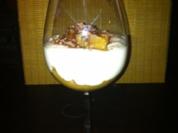 Mascarpone Mango Creme mit Crunch - Rezept