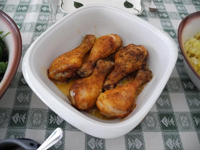 Geflügel : Kleine Hänchenunterschenkel mariniert aus dem Backofen - Rezept