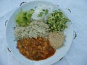 Rohkost mit Tempeh, Spätzle und Cuscus - Rezept
