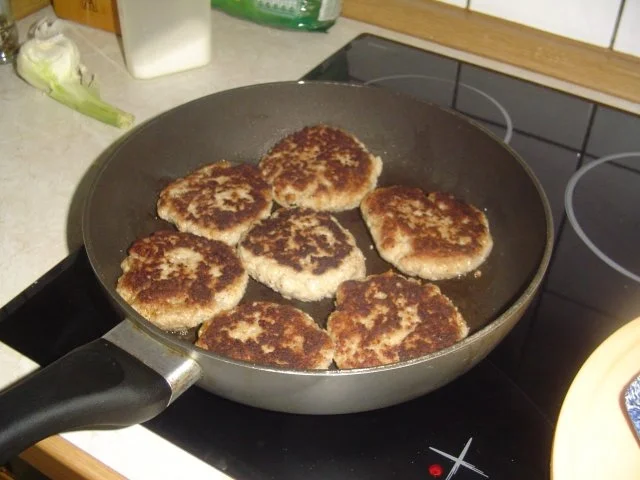 Fleischpflanzerl - Rezept - Bild Nr. 3