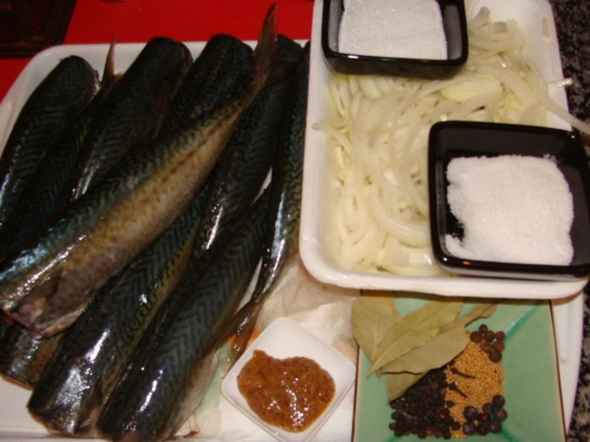 Fisch : Süß-sauer eingelegte Bratsardinen ersatzw. Heringe vom allerfeinsten. - Rezept - Bild Nr. 4