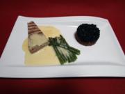 Gegrillter Thunfisch auf  einer Beurre Blanc mit grünem Spargel und einem Duett vom Reis - Rezept