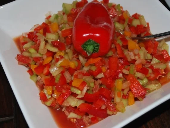 Rezept: Gazpacho-Salat Bild Nr. 2 Gazpacho-Salat - Rezept - Bild Nr. 2