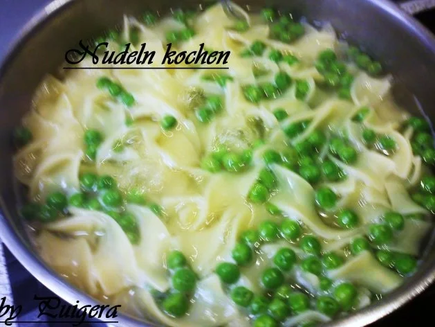 Rezept: Schinkennudeln mit Erbsen und Ei Bild Nr. 4 Schinkennudeln mit Erbsen und Ei - Rezept - Bild Nr. 4