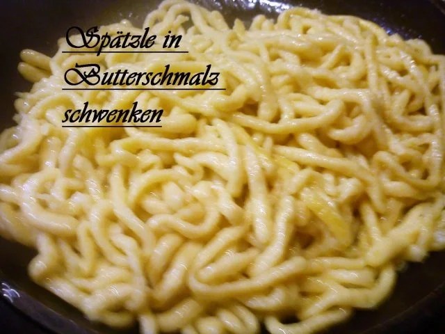 Rezept: Rouladen auf Sauerbratenart Bild Nr. 7 Rouladen auf Sauerbratenart - Rezept - Bild Nr. 7