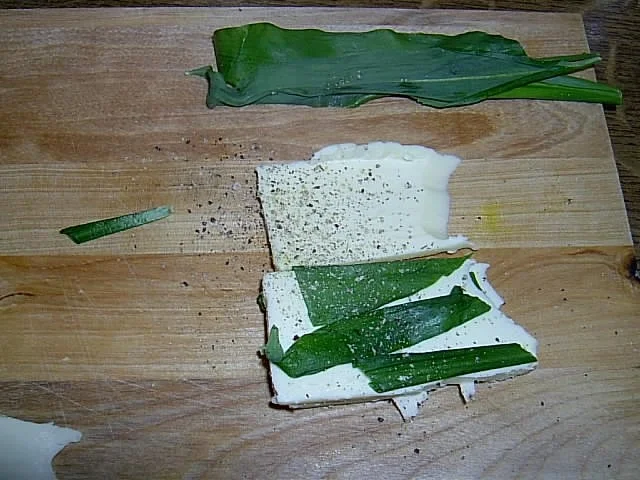 Rezept: Kartoffelbrot mit Bärlauchbutter Bild Nr. 4 Kartoffelbrot mit Bärlauchbutter - Rezept - Bild Nr. 4