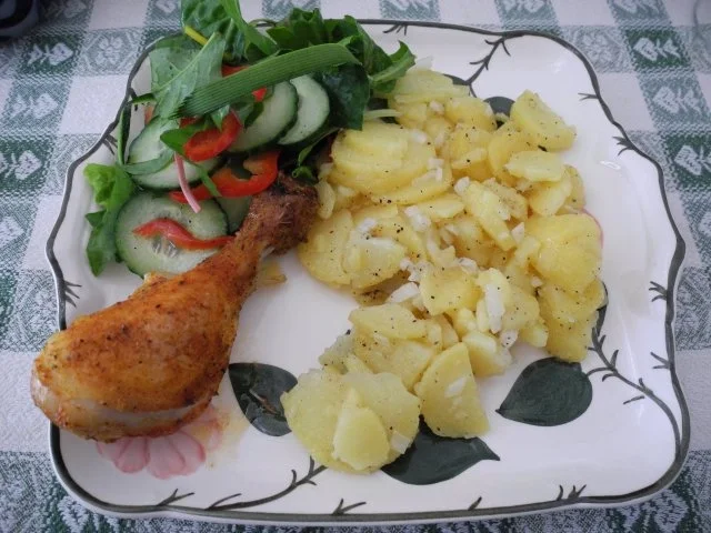 Salat : Schnellen warmen Kartoffelsalat - Rezept