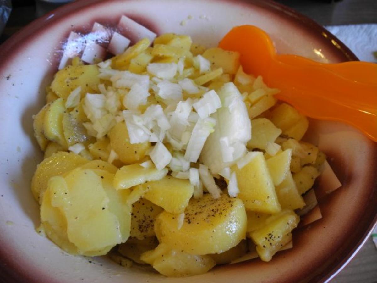 Salat : Schnellen warmen Kartoffelsalat - Rezept - Bild Nr. 7