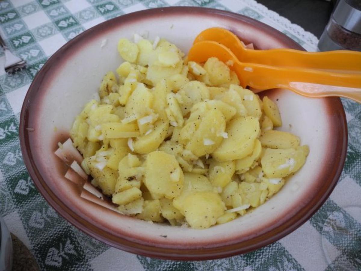 Salat : Schnellen warmen Kartoffelsalat - Rezept - Bild Nr. 2