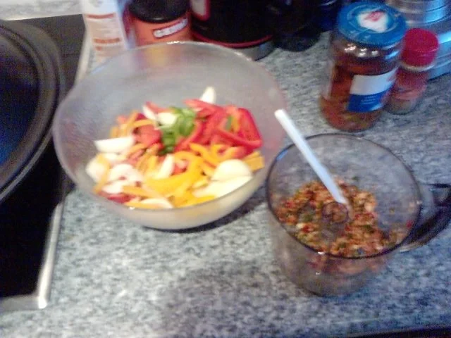 Rezept: SPEEDY GON-POLLO DIE SCHÄRFSTE HÄHNCHENKEULE VON MEXIKO ODER MEXIKANISCHES PAPRIKAHÄHNCHEN Bild Nr. 4 SPEEDY GON-POLLO DIE SCHÄRFSTE HÄHNCHENKEULE VON MEXIKO ODER MEXIKANISCHES PAPRIKAHÄHNCHEN - Rezept - Bild Nr. 4