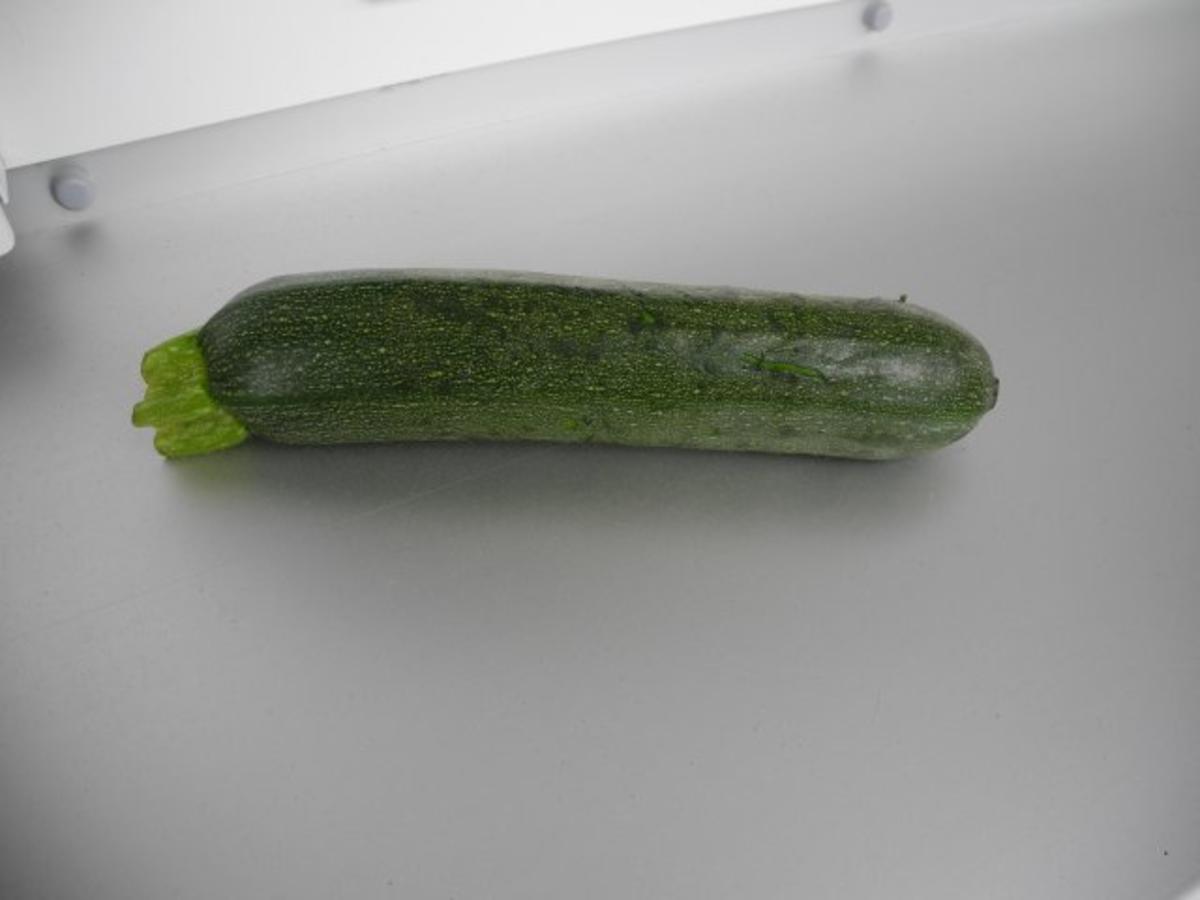 Salate : Marinierte Zucchini - Rezept - Bild Nr. 2