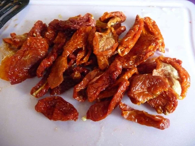 Unter 30 Minuten : Kartoffel - Porree - Pfanne mit getrockneten Tomaten und Chilli - Rezept - Bild Nr. 5