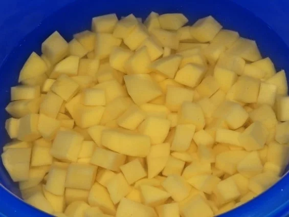 Rezept: Sisserl's - *einfache Linsensuppe mit Kabanossi* Bild Nr. 3 Sisserl's - *einfache Linsensuppe mit Kabanossi* - Rezept - Bild Nr. 3