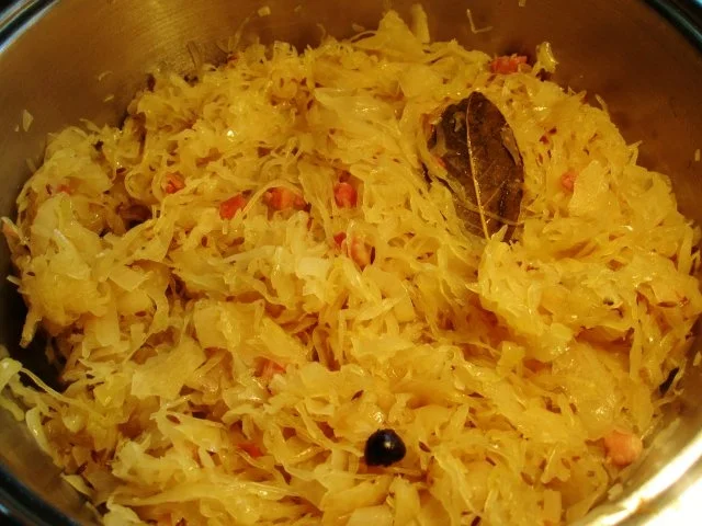 Rezept: Leberknödel, Sauerkraut und Püree mit Zwiebeln ... Bild Nr. 5 Leberknödel, Sauerkraut und Püree mit Zwiebeln ... - Rezept - Bild Nr. 5