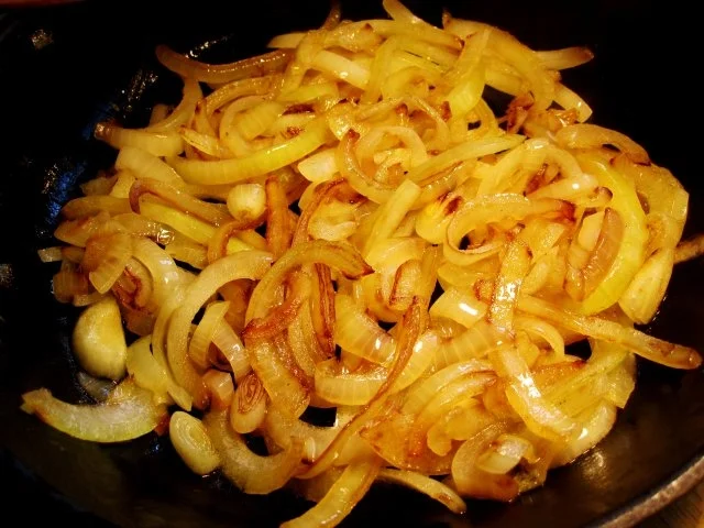 Rezept: Leberknödel, Sauerkraut und Püree mit Zwiebeln ... Bild Nr. 6 Leberknödel, Sauerkraut und Püree mit Zwiebeln ... - Rezept - Bild Nr. 6