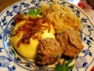 Leberknödel, Sauerkraut und Püree mit Zwiebeln ... - Rezept