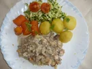 Rezept: Kräuterseitling mit Kartoffeln, Möhren und Zucchini Kräuterseitling mit Kartoffeln, Möhren und Zucchini - Rezept