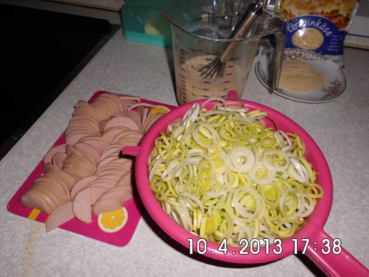 Auflauf mit Nudeln, Lauch und Wurst - Rezept - Bild Nr. 3