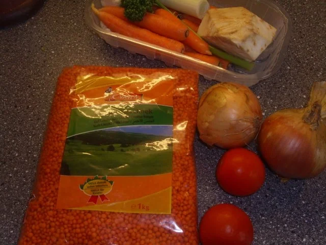 Rezept: Linsensuppe mit Tomaten und Möhren Bild Nr. 2 Linsensuppe mit Tomaten und Möhren - Rezept - Bild Nr. 2