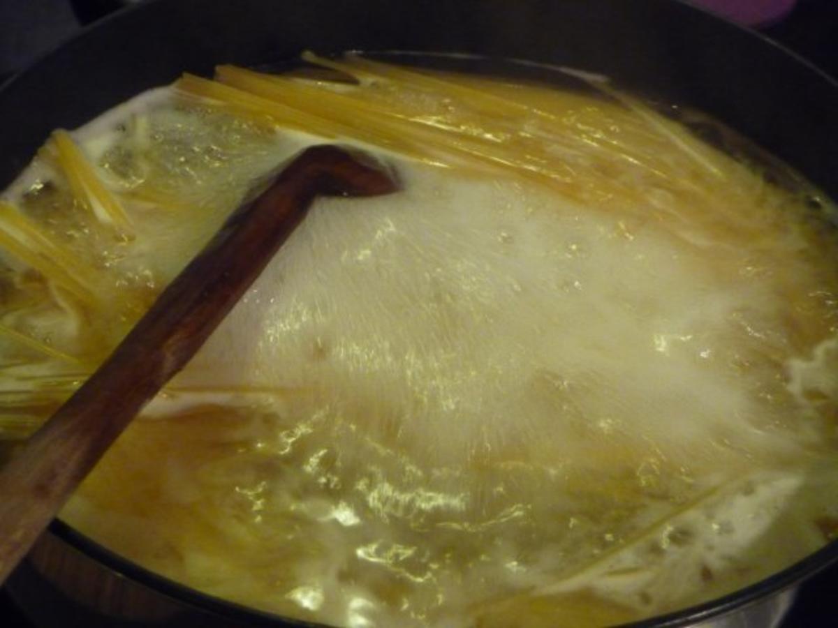 Unter 30 Minuten : Zwiebelhackfleisch mit Spaghetti - Rezept - Bild Nr. 10