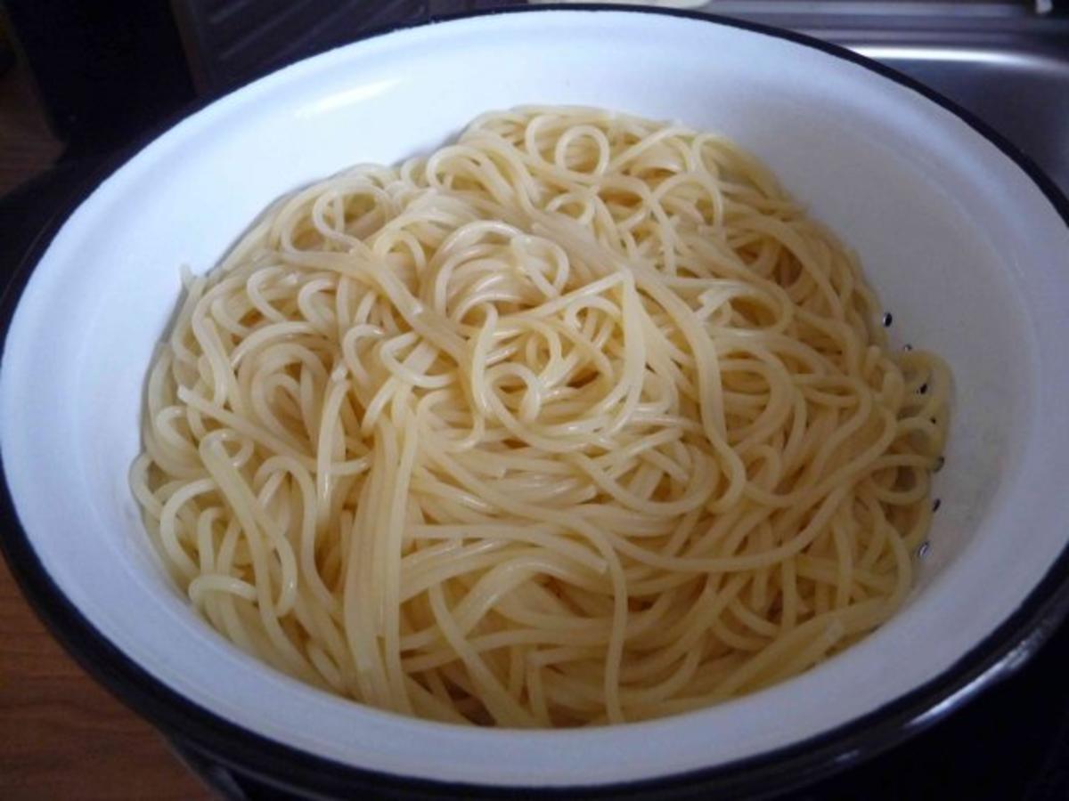 Unter 30 Minuten : Zwiebelhackfleisch mit Spaghetti - Rezept - Bild Nr. 11
