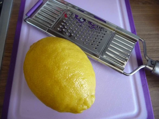 Rezept: Meine Gewürzmischungen : Zitronen - Pfeffer - Salz - Mischung Bild Nr. 3 Meine Gewürzmischungen : Zitronen - Pfeffer - Salz - Mischung - Rezept - Bild Nr. 3