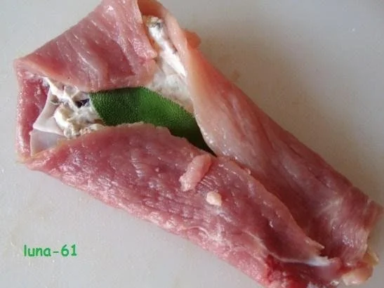 INVOLTINI AL CAPRINO E CONTORNI -  Involtini mit Ziegenfrischkäse und Beilagen - Rezept - Bild Nr. 8