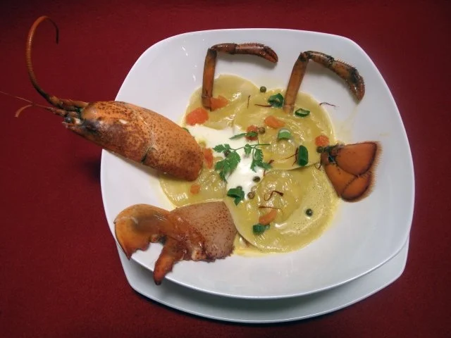 Rezept: Hummeravioli in Safran-Velouté Hummeravioli in Safran-Velouté - Rezept