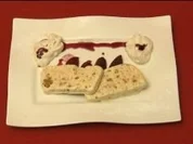 Spekulatiusparfait mit Rotweinäpfeln und Zimtschaum - Rezept