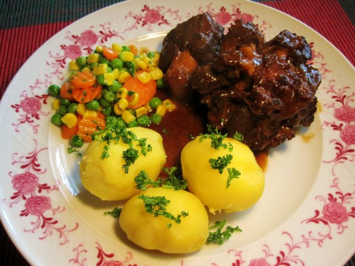 Ochsenschwanz-Ragout ... - Rezept mit Bild - kochbar.de