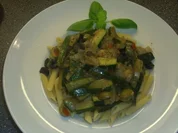 Pasta mit Zucchini und Oliven - Rezept