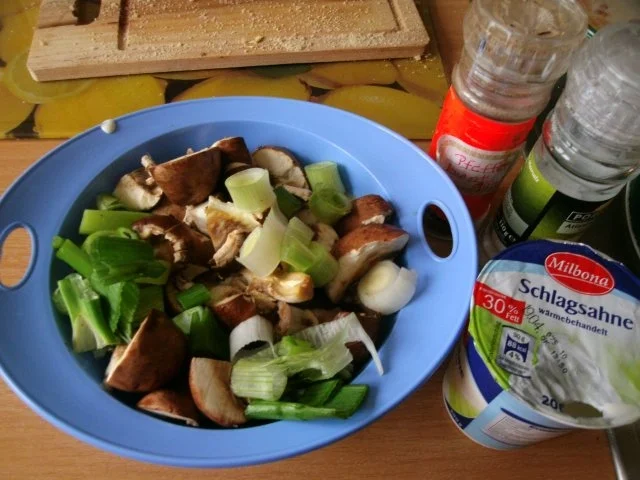 Rezept: Steaks mit Champignons und buntem Salat Bild Nr. 5 Steaks mit Champignons und buntem Salat - Rezept - Bild Nr. 5