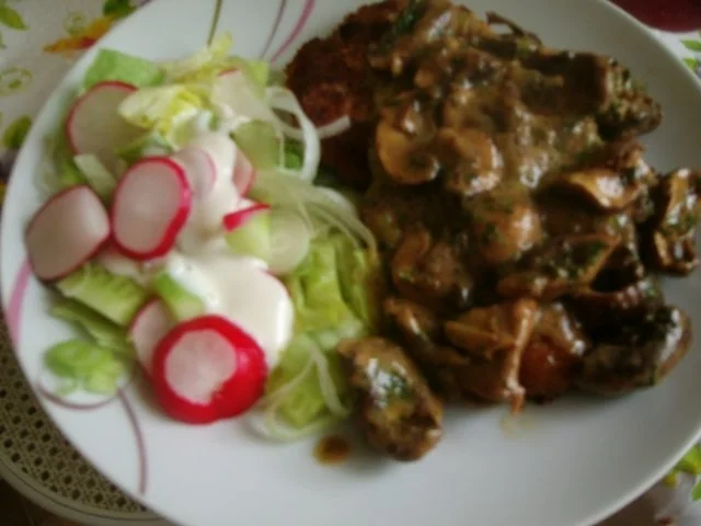 Rezept: Steaks mit Champignons und buntem Salat Bild Nr. 9 Steaks mit Champignons und buntem Salat - Rezept - Bild Nr. 9