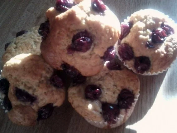 Kirschmuffins mit Haferflocken - Rezept