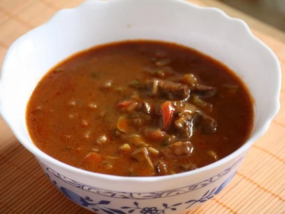 Rezept: Überbackene Gulaschsuppe Bild Nr. 7 Überbackene Gulaschsuppe - Rezept - Bild Nr. 7