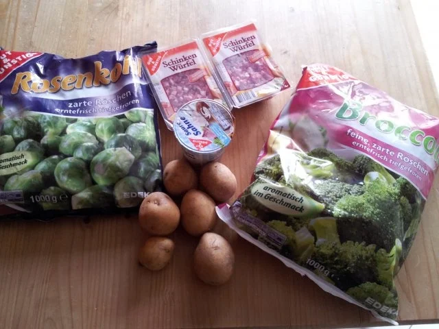 Rosenkohl-Broccolisuppe - Rezept