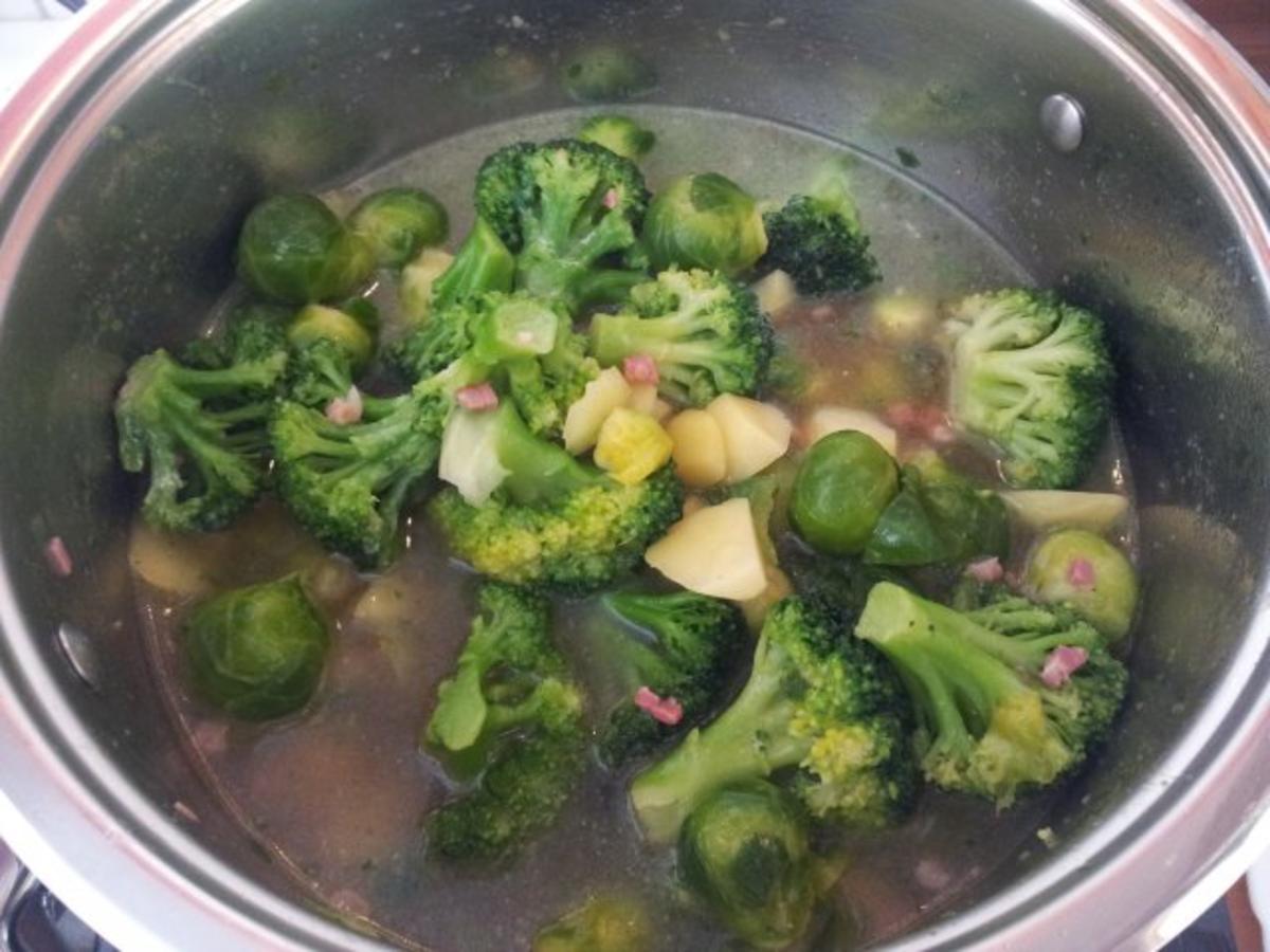 Rosenkohl-Broccolisuppe - Rezept - Bild Nr. 6