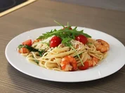 Spaghetti in Proseccosauce mit Garnelen,Rucola und Cherrytomaten - Rezept