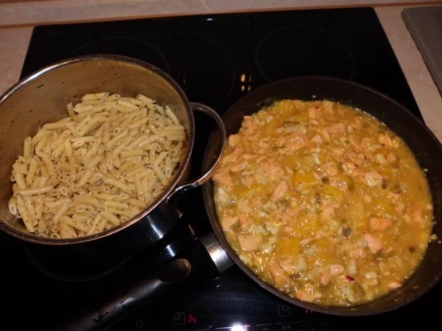 Fisch: Orangen-Fisch-Pfanne an Kräuternudeln - Rezept - Bild Nr. 5