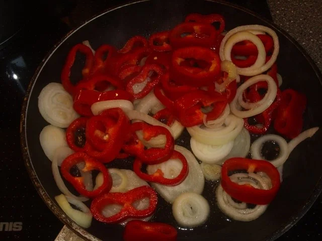 Bratwurstauflauf mit Paprika - Rezept - Bild Nr. 5