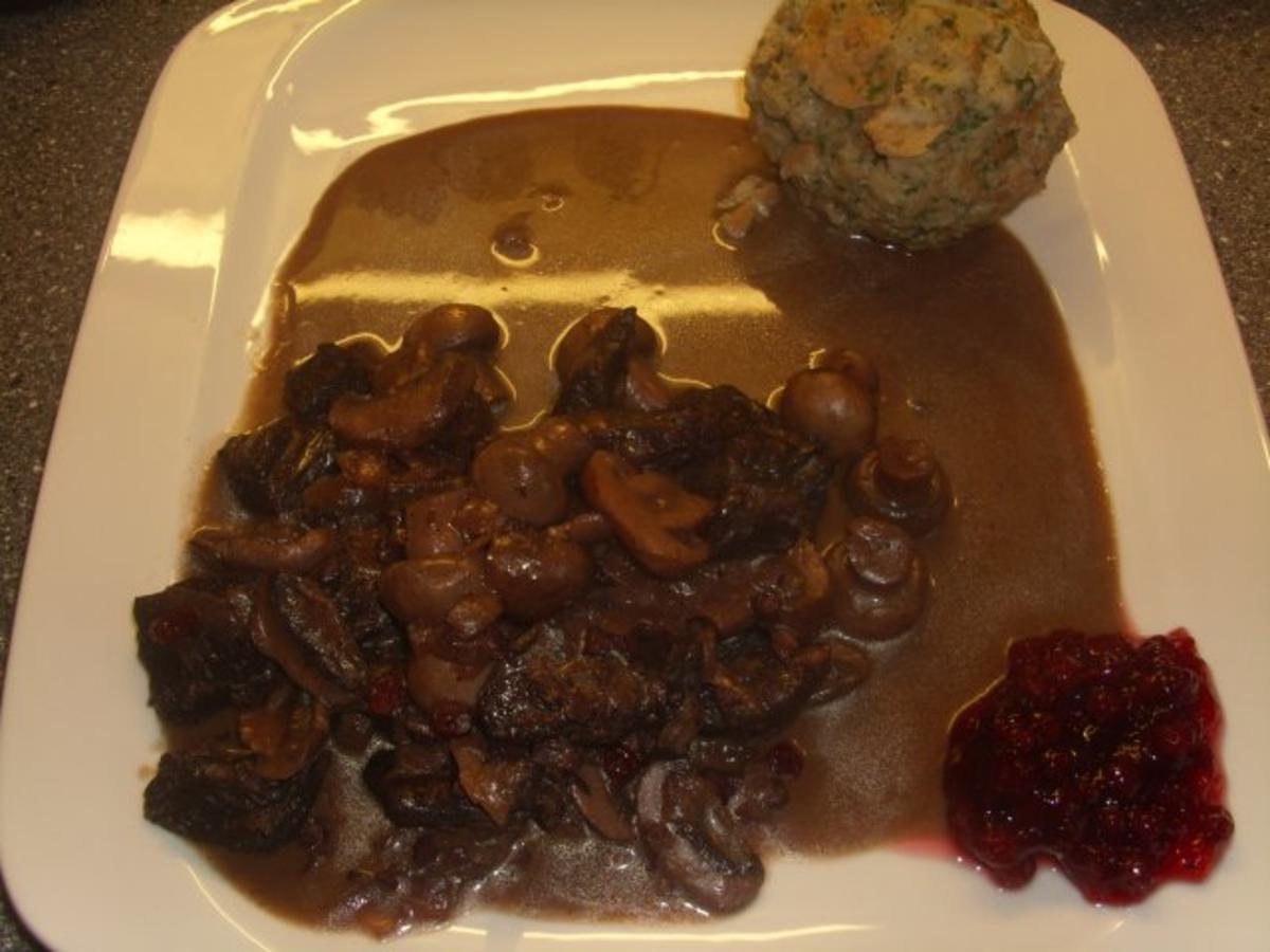 Hirschgulasch - Rezept