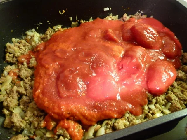 Paprika-Hackfleisch-Boote mit würziger Sauce - Rezept - Bild Nr. 10