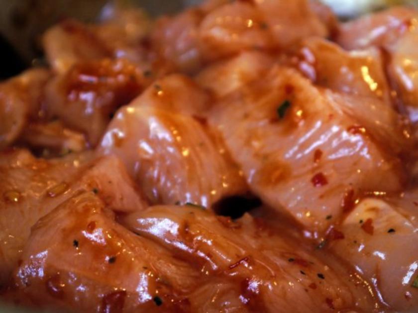Süss scharfe Hähnchenbrust, Ofen Rosmarin Kartoffeln, bunte Ofentomaten ...