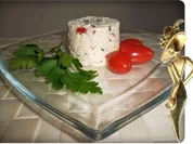 Rezept: Frischkรคse mit Tomaten, Hirse und Petersilie verfeinert Frischkรคse mit Tomaten, Hirse und Petersilie verfeinert - Rezept