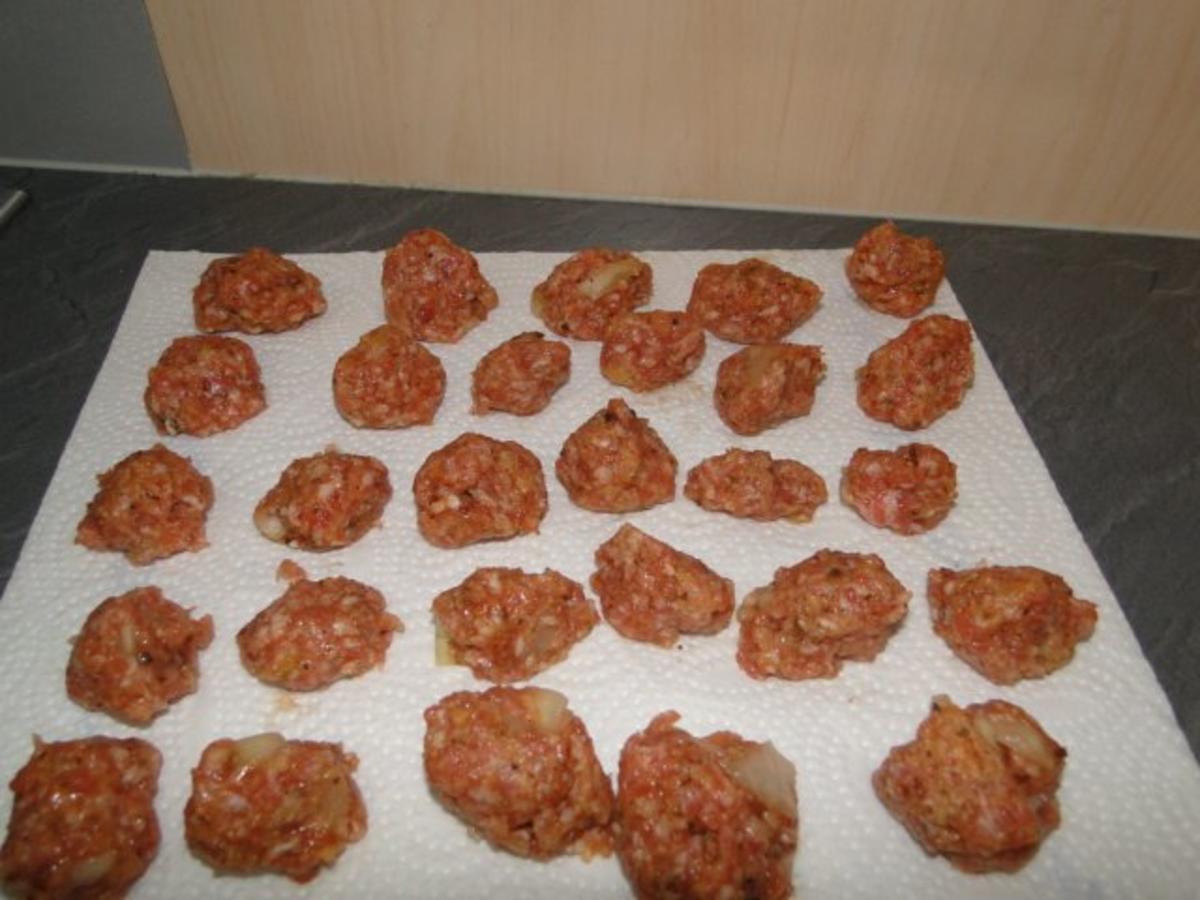 Leckere knoblauchlastige Tomatensauce mit Speck und Zwiebeln und - Rezept - Bild Nr. 5