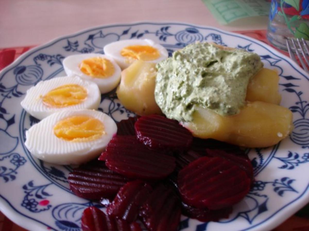 Frankfurter Grüne Sauce mit gekochten Eiern, Pellkartoffeln und Rote-Bete - Rezept - Bild Nr. 2